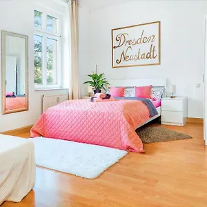 Bis 6 Personen - Helle, Ruhige Whg, 2 Baeder, Dd Neustadt - Lage Dresden